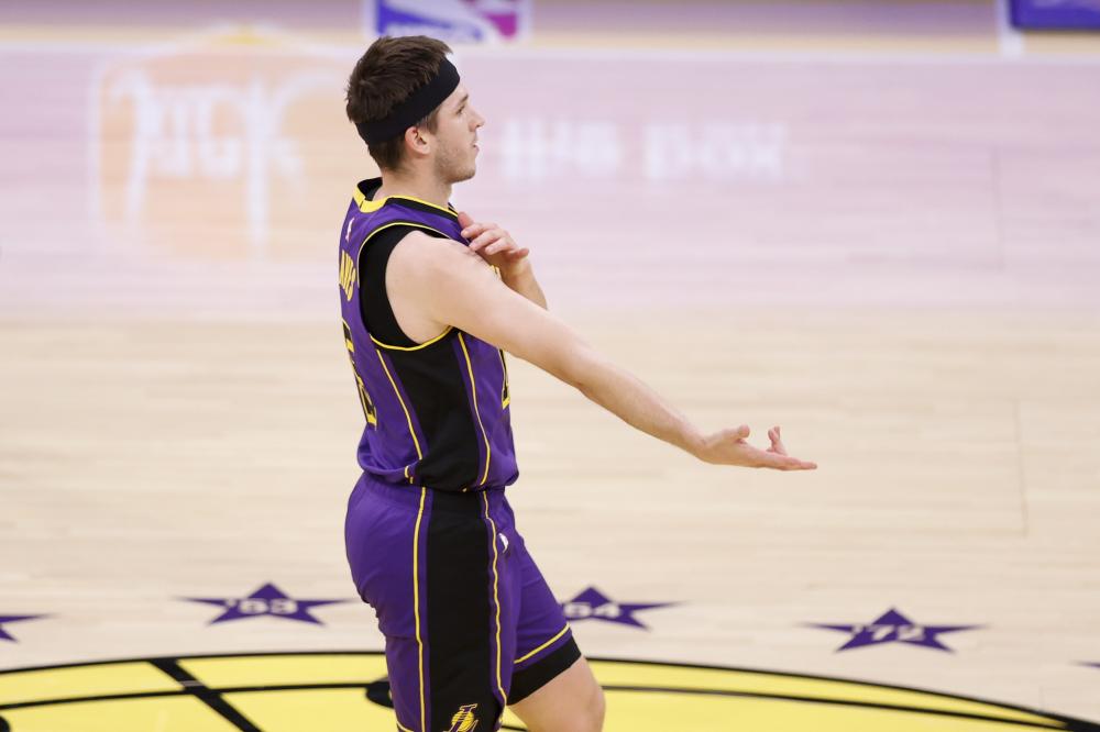 步步为营的 步步为营的