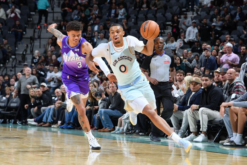 多位置球员 多位置球员