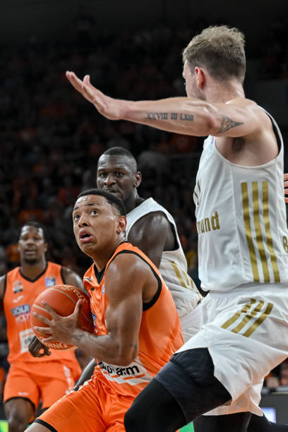 表着薪水 表着薪水